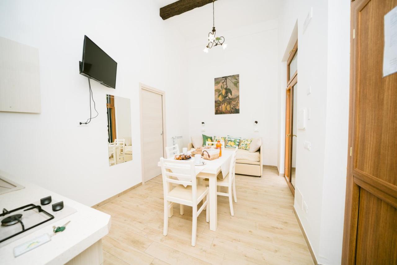 Lemons & Sun Apartment Scala Esterno foto